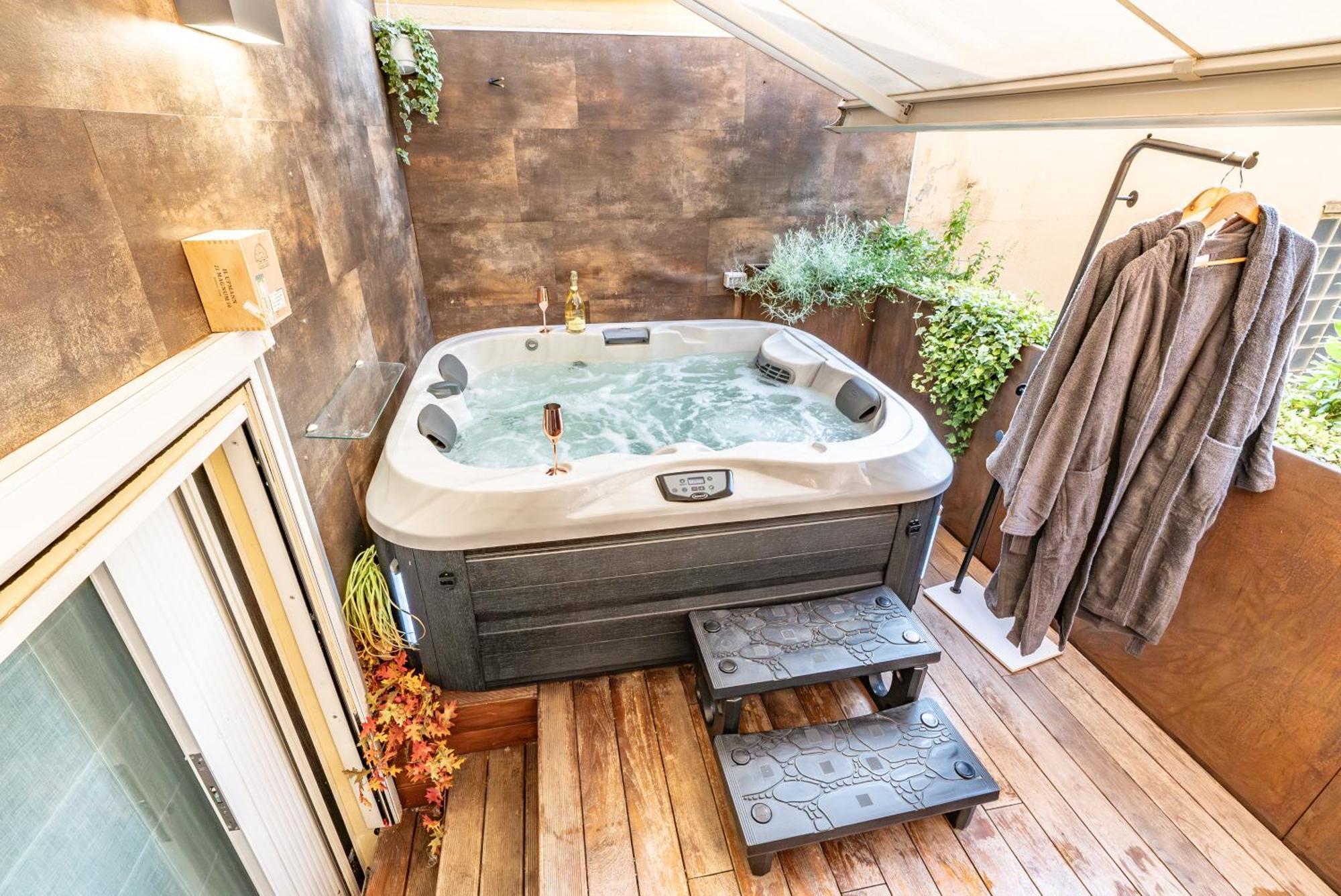 Luxe & Central Haven - Jacuzzi, Sauna, Steam, Private Parking Комо Екстер'єр фото